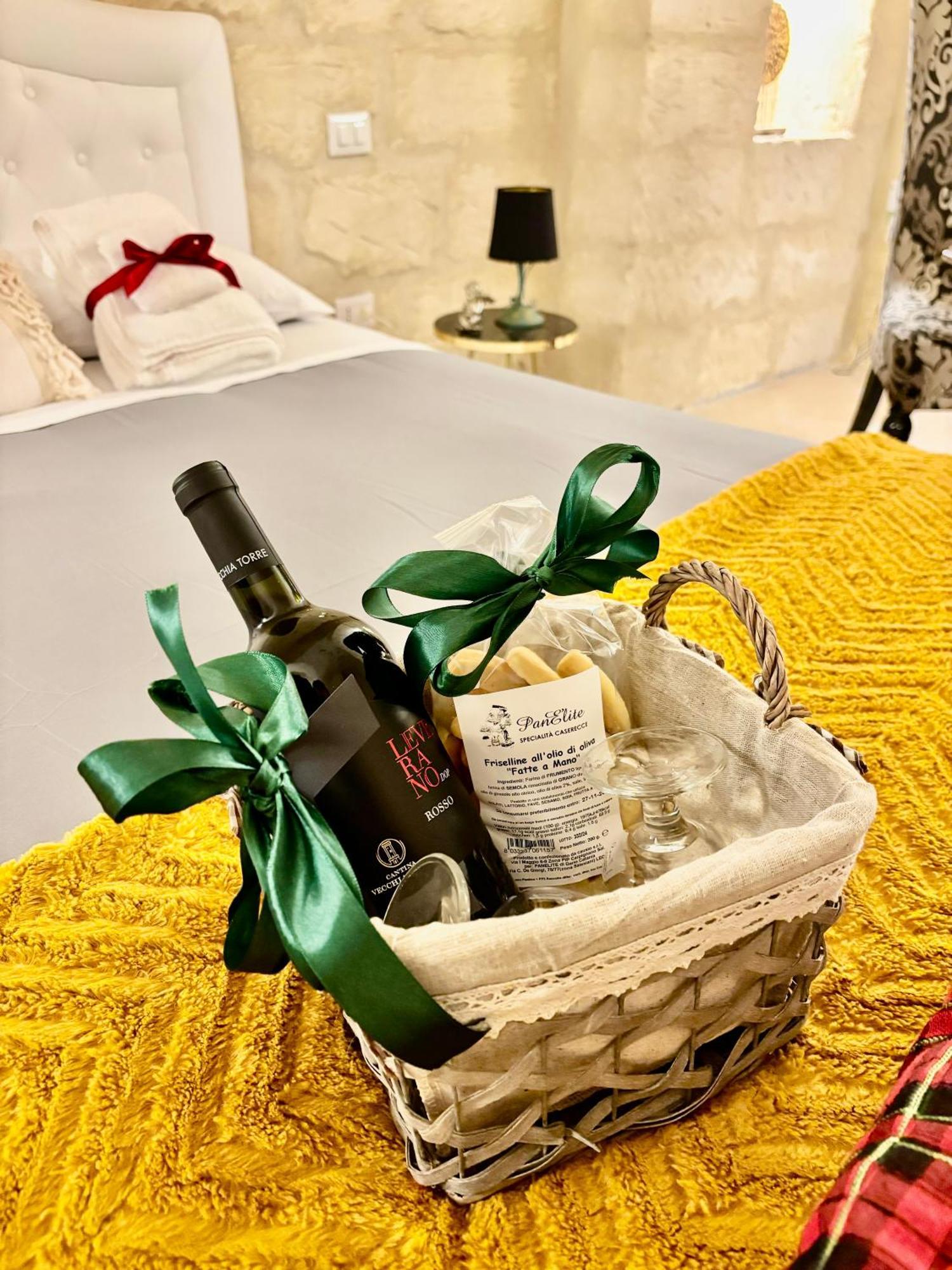 Palazzo Storico Riccardi Rollo Apartment Сан Чезарио ди Лече Екстериор снимка
