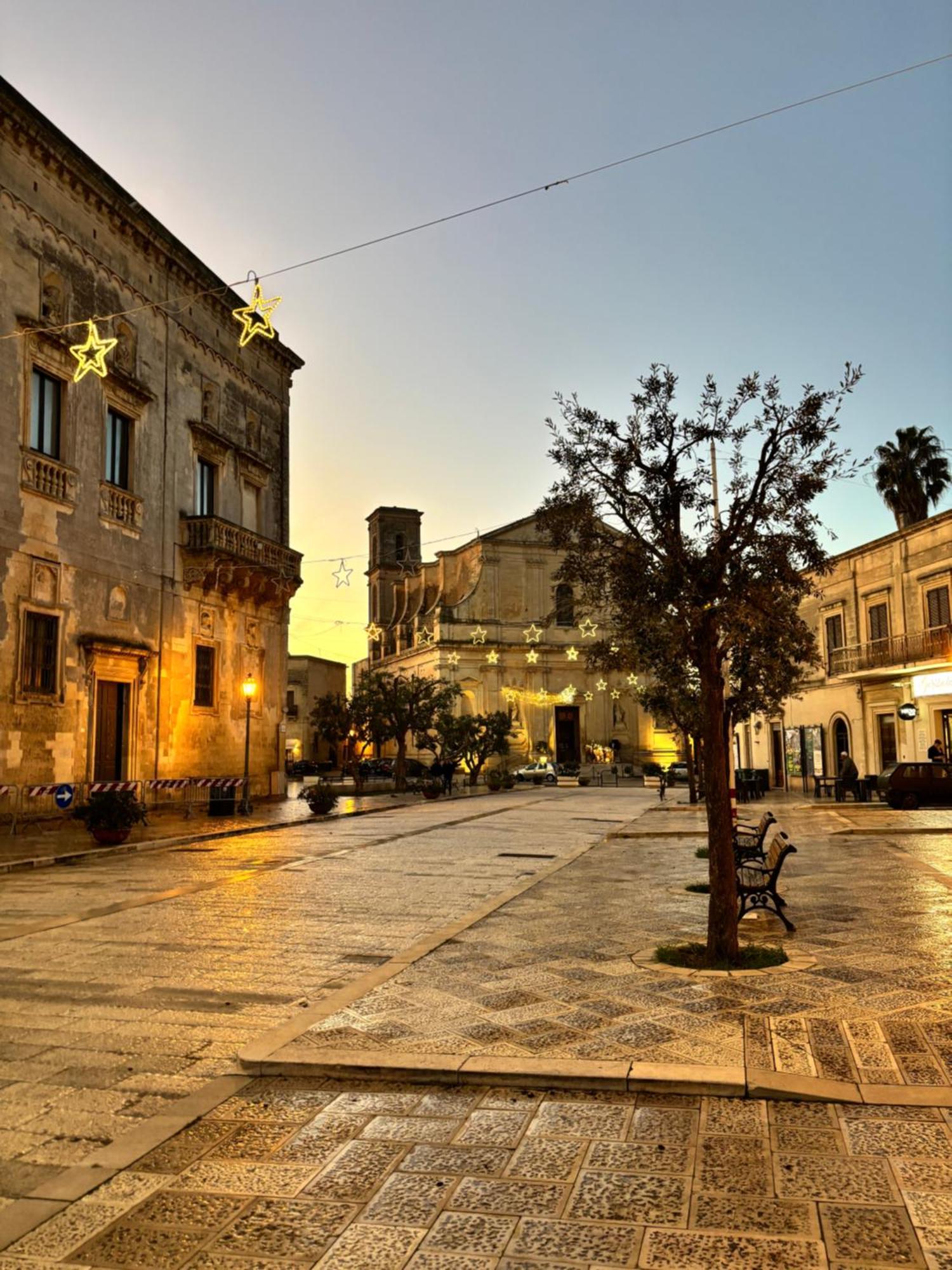 Palazzo Storico Riccardi Rollo Apartment Сан Чезарио ди Лече Екстериор снимка