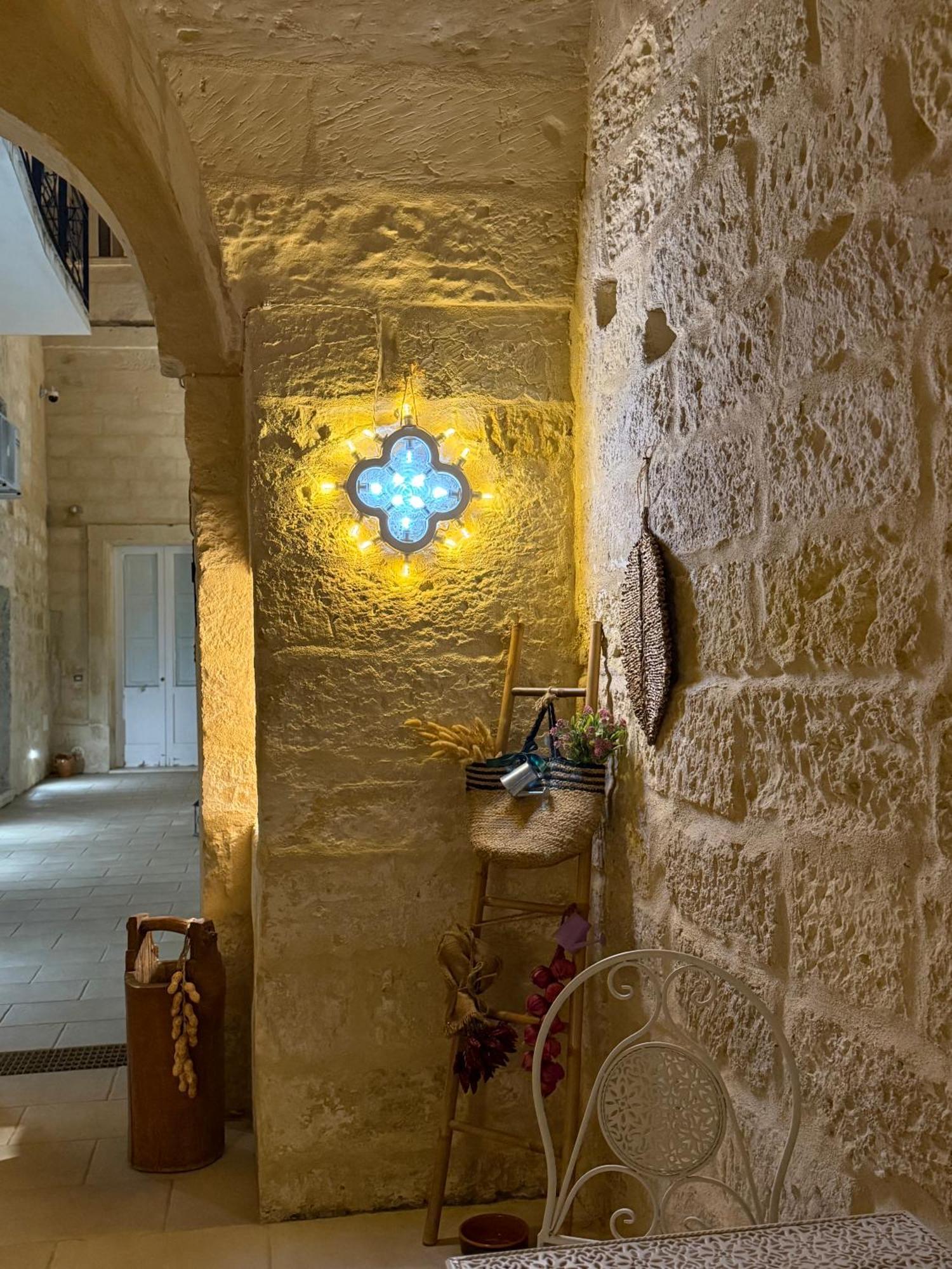 Palazzo Storico Riccardi Rollo Apartment Сан Чезарио ди Лече Екстериор снимка