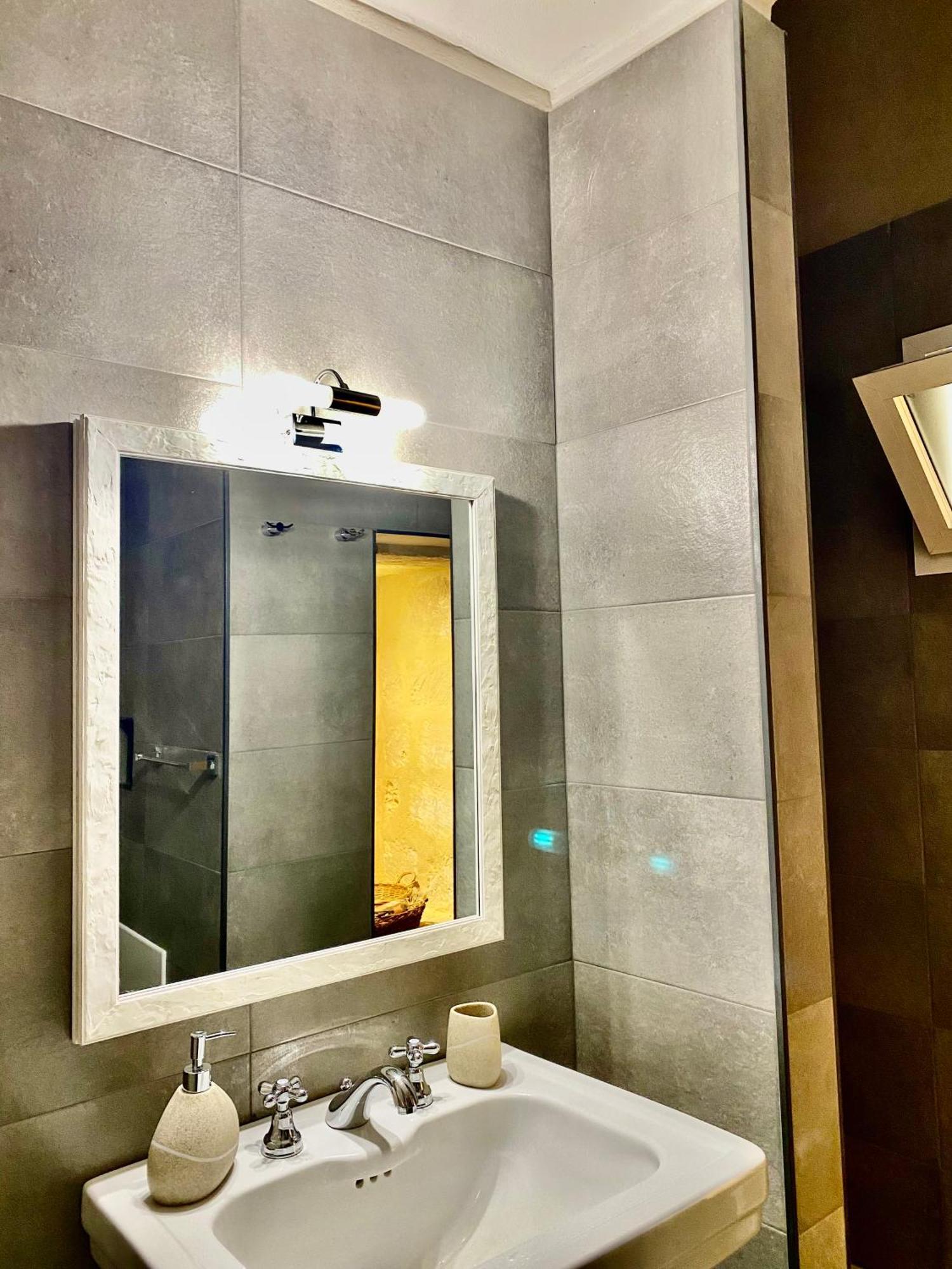 Palazzo Storico Riccardi Rollo Apartment Сан Чезарио ди Лече Екстериор снимка