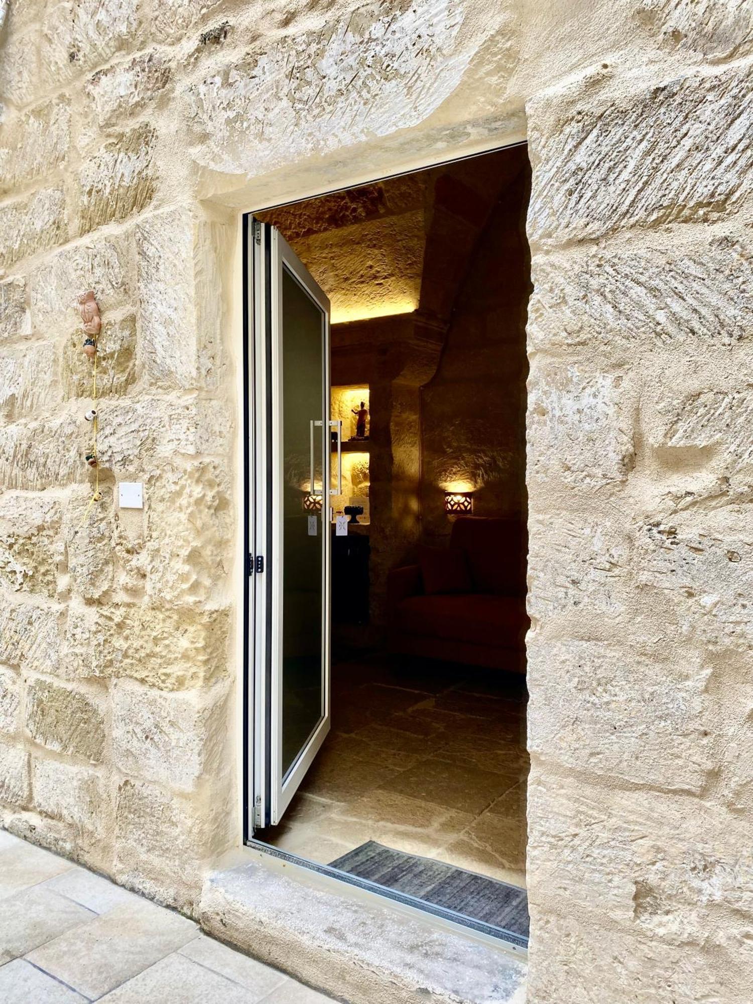 Palazzo Storico Riccardi Rollo Apartment Сан Чезарио ди Лече Екстериор снимка