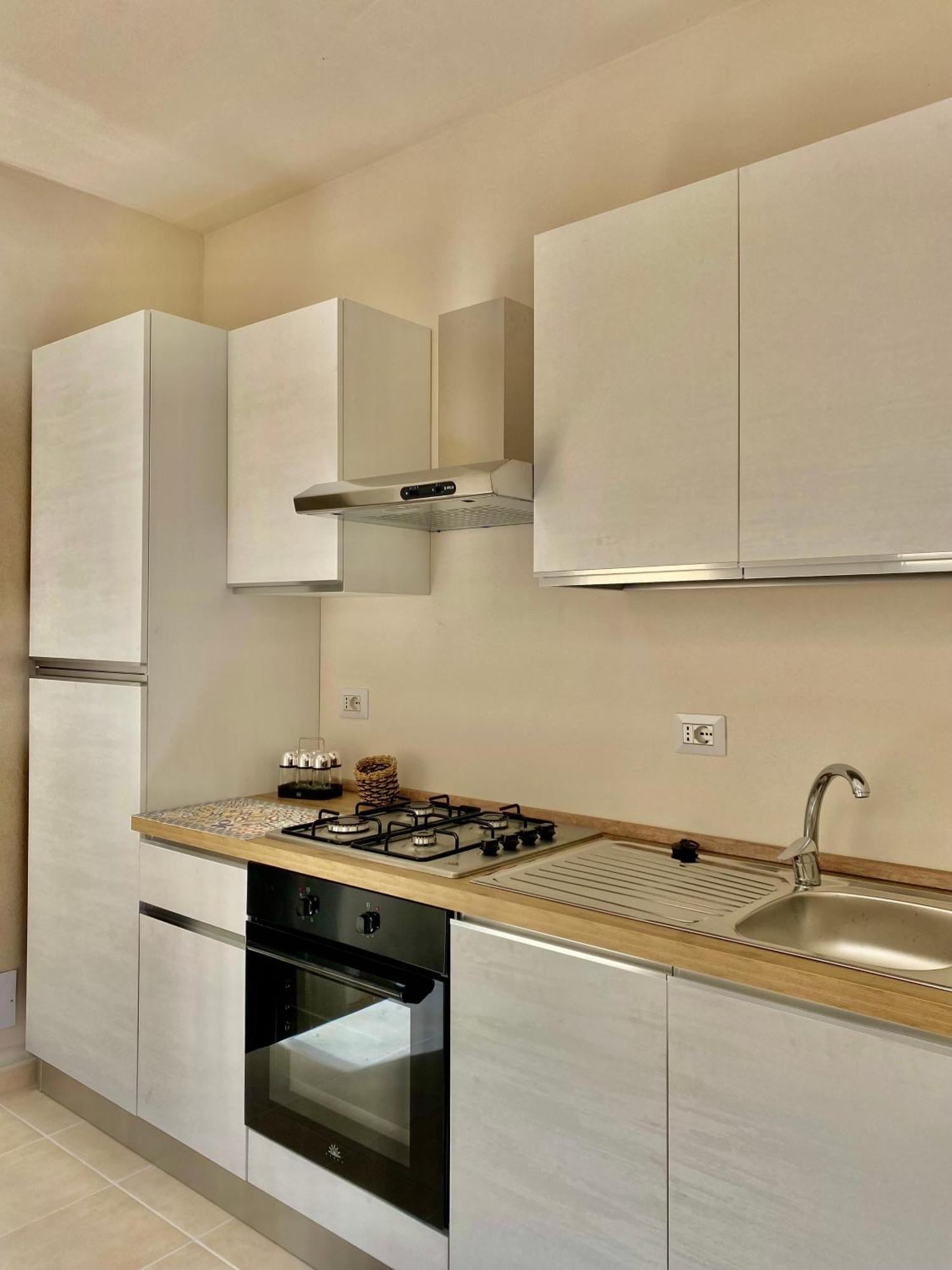Palazzo Storico Riccardi Rollo Apartment Сан Чезарио ди Лече Екстериор снимка