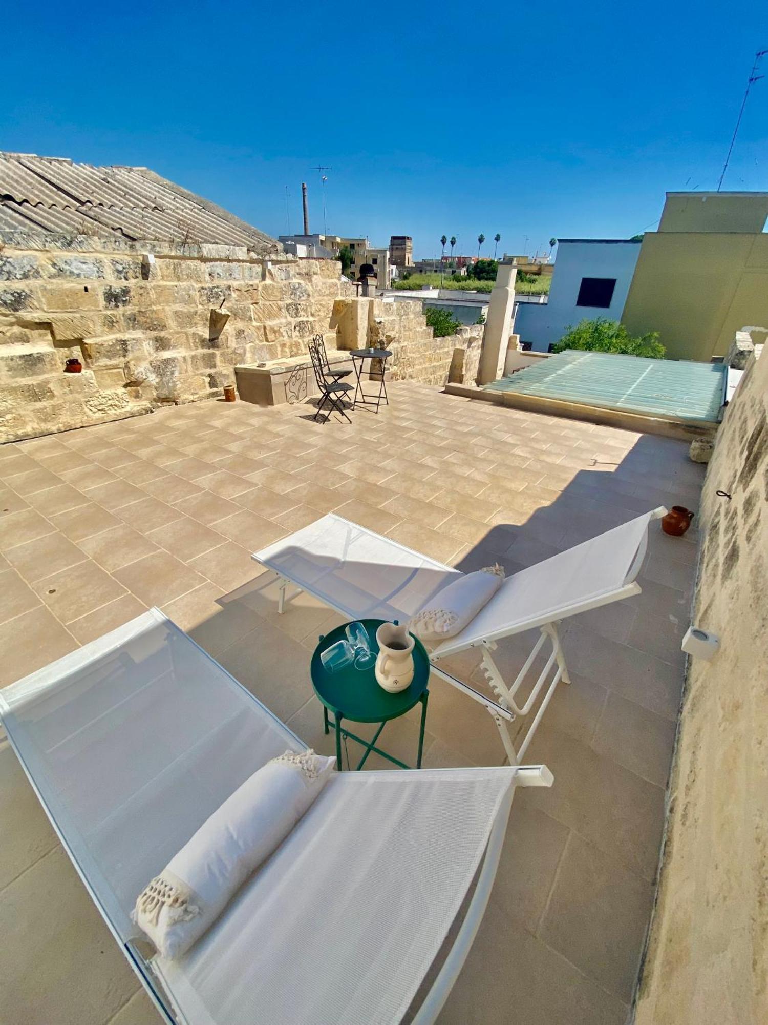 Palazzo Storico Riccardi Rollo Apartment Сан Чезарио ди Лече Екстериор снимка