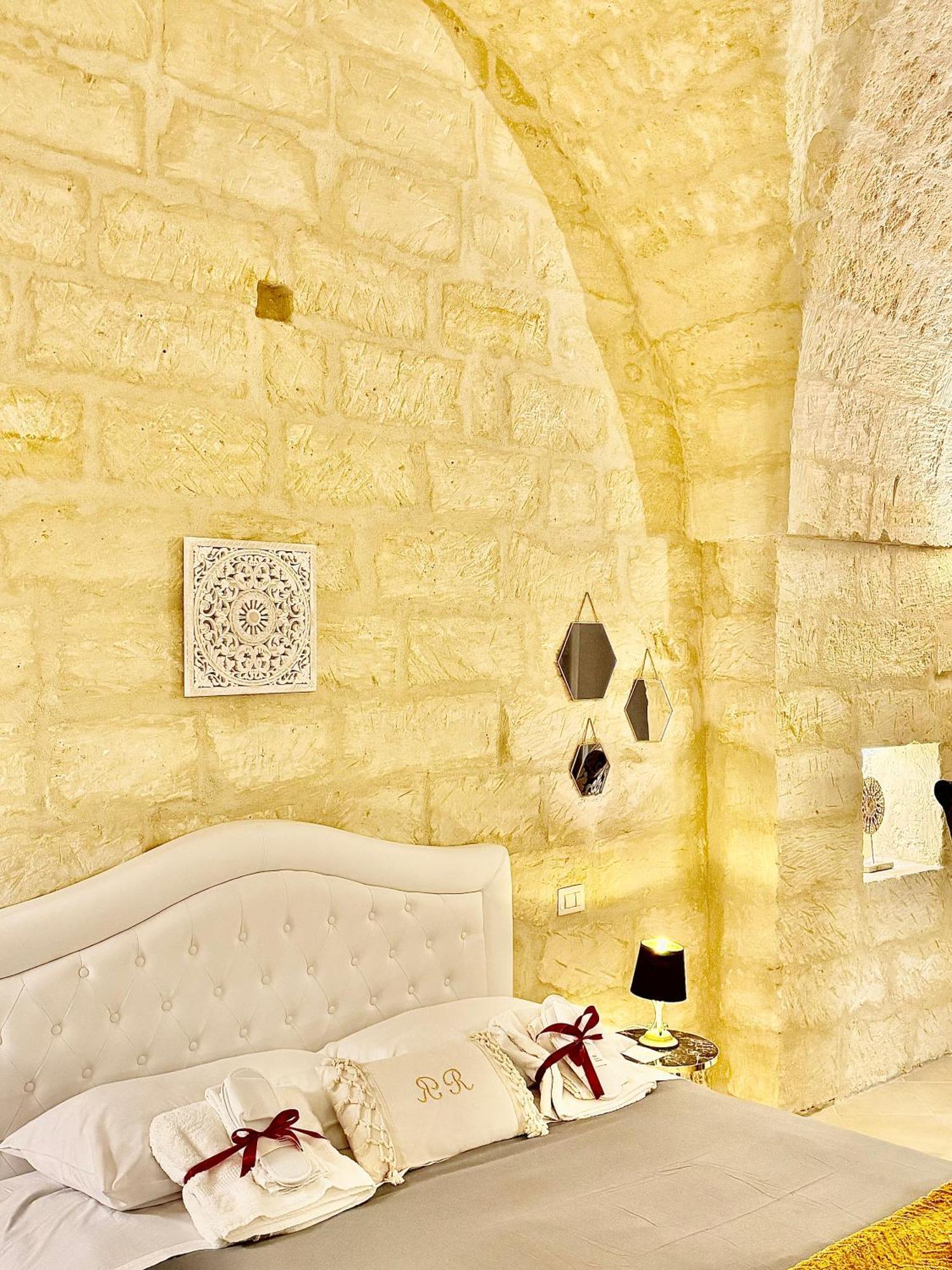 Palazzo Storico Riccardi Rollo Apartment Сан Чезарио ди Лече Екстериор снимка